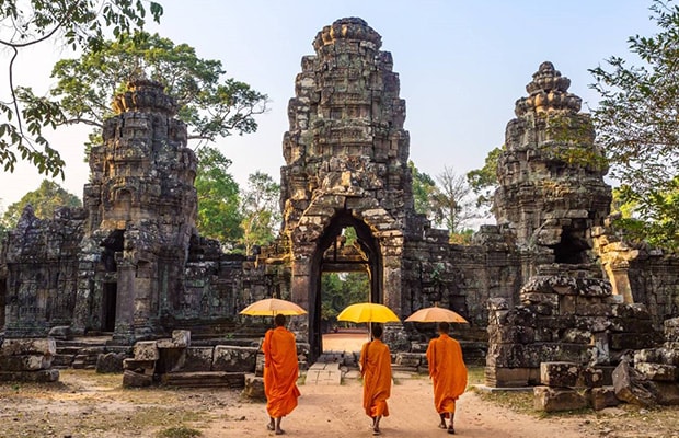 Day 13: Siem Reap – Banteay Srei Temple - Rolous Group (Breakfast)